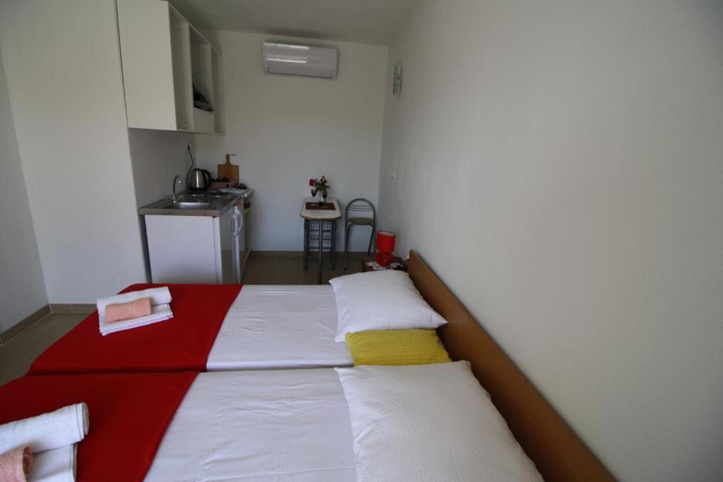 סומרטין Apartment Gita מראה חיצוני תמונה